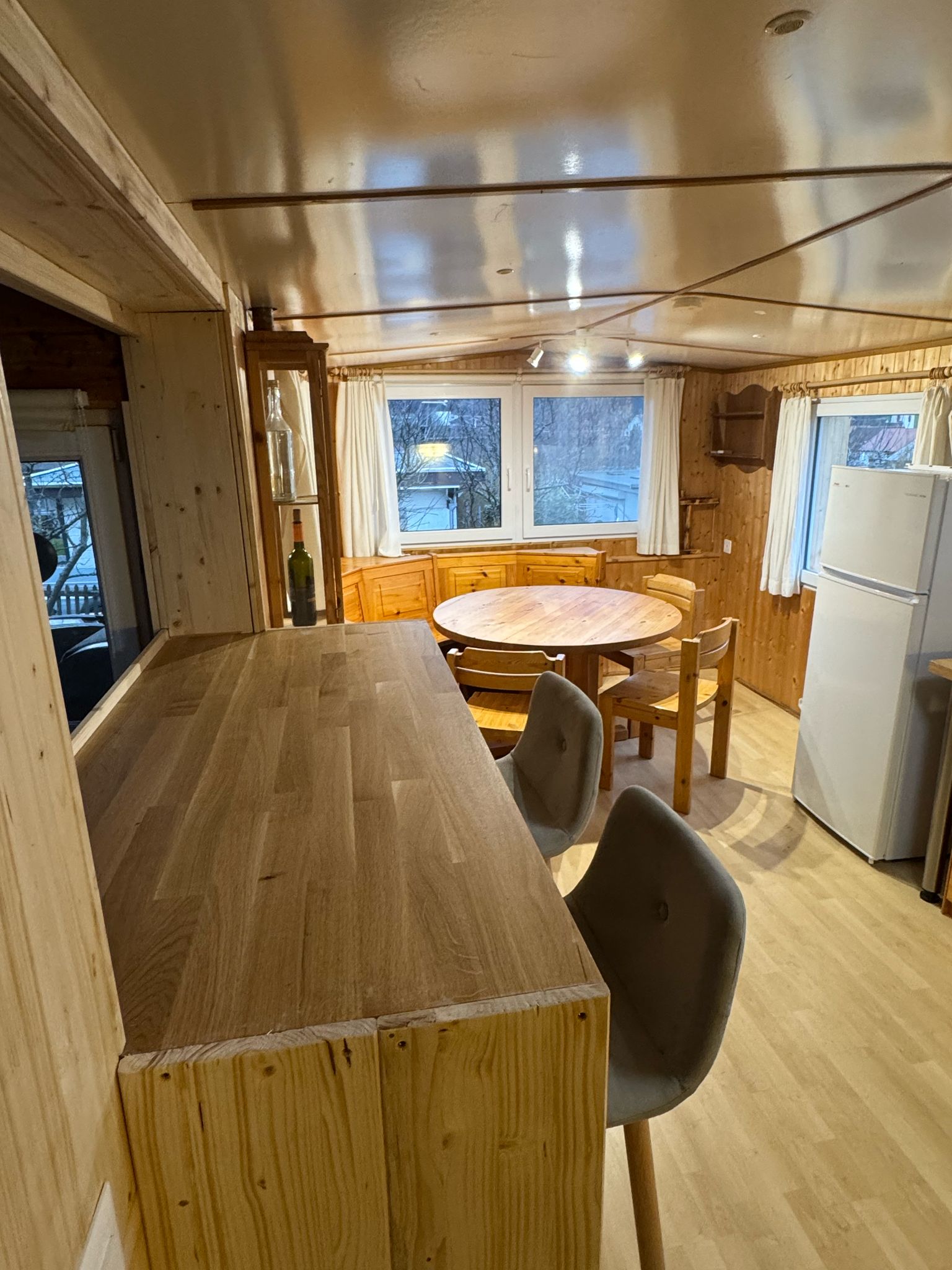 Salle à manger avec bar